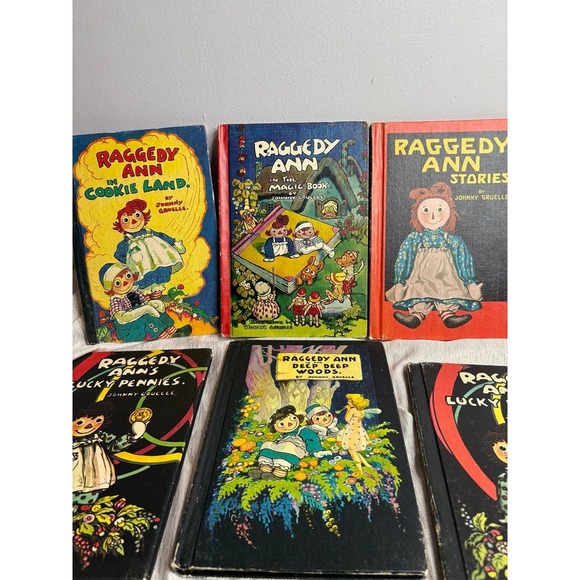 Vintage raggedy and hard back books 7 set - Picture 6 of 10